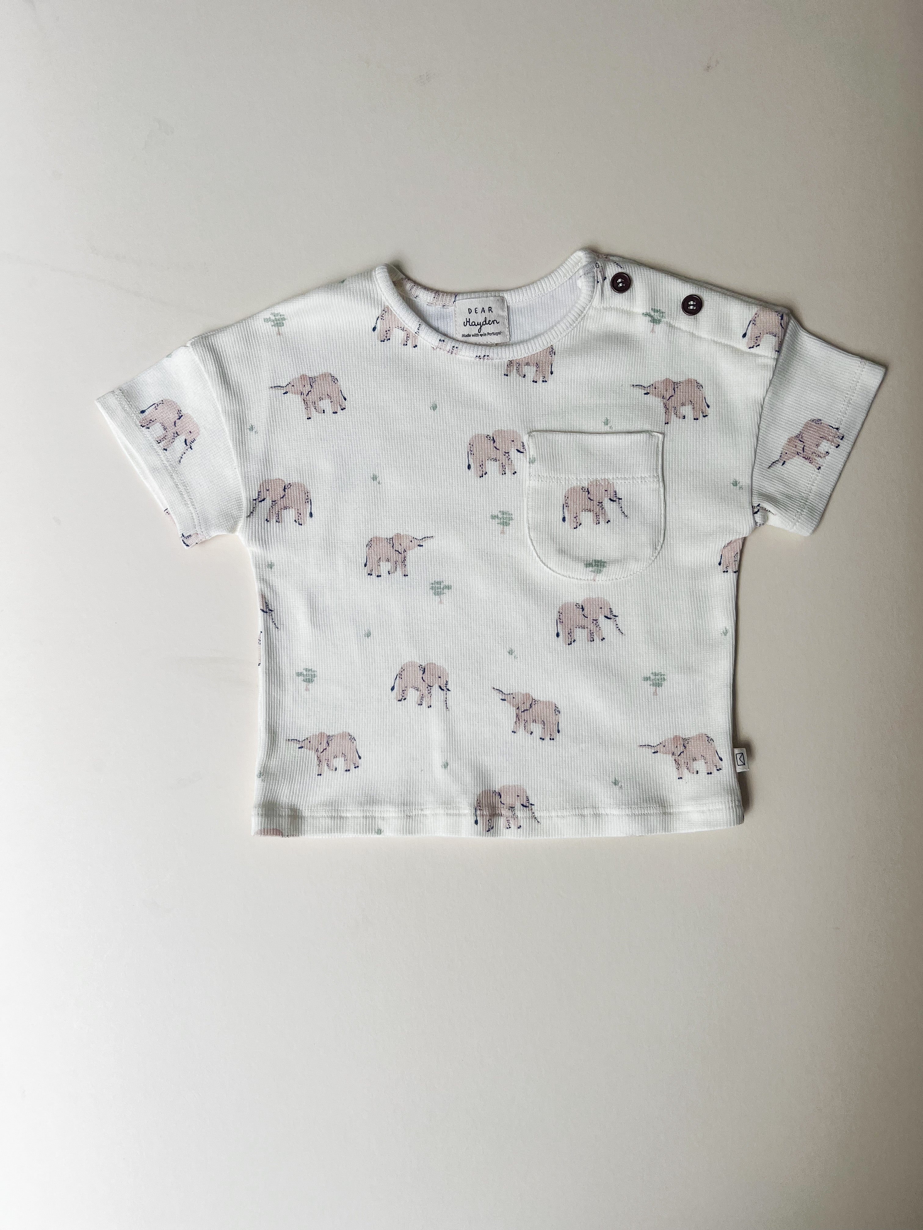 Pocket Tee - Elephants